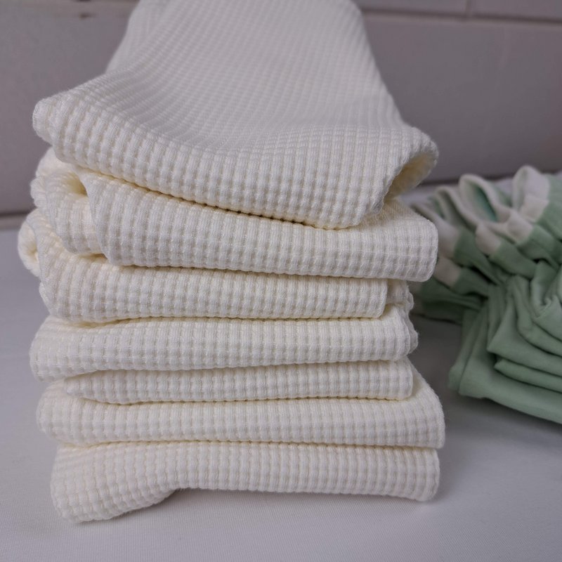 Pantalones de crecimiento orgánico - Off White | GOTS Certificado de algodón de gofres | Leggings sostenibles de bebés (0-2 años)