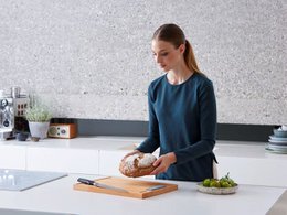 Iceline bread knife