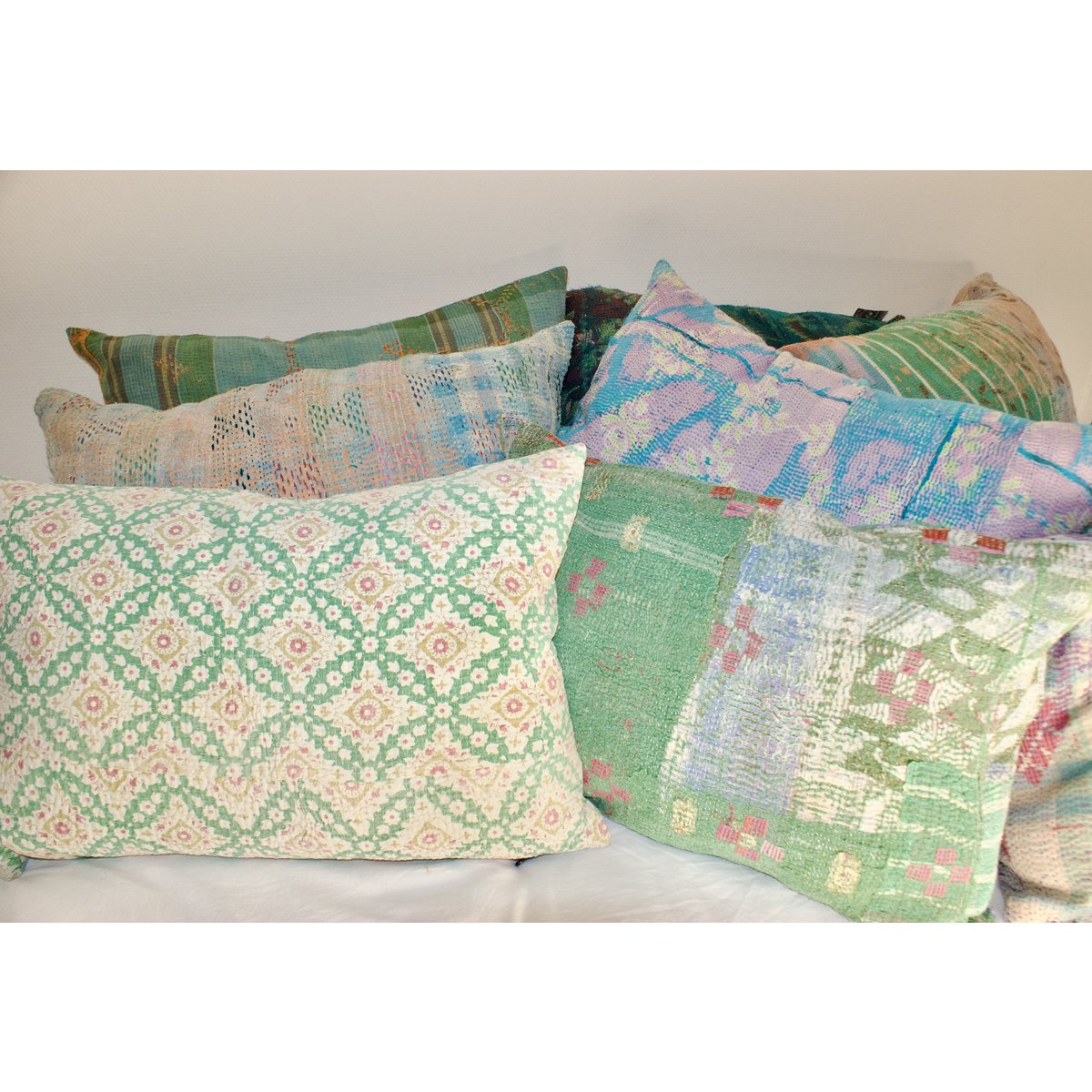 Vintage Kantha cushion cover AB-122