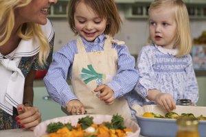 COOKING APRON