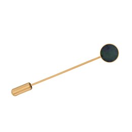 Lapel pin with green stone nephrite gold. Decorative brooch with a round green stone set in a gold-colored metal frame, attached to a long metal pin.