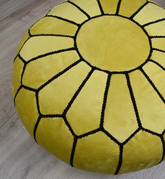 Fluwelen poef - geel en zwart