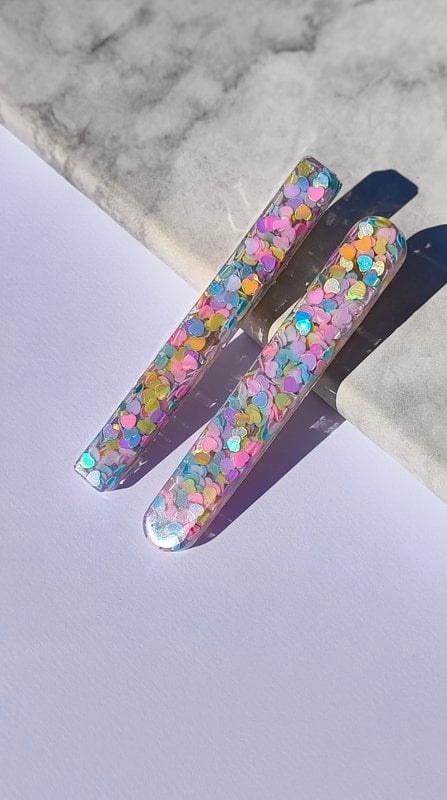 ⋒ RESIN HAIR CLIP PACK -  HEARTS (9 ITEMS) ⋒