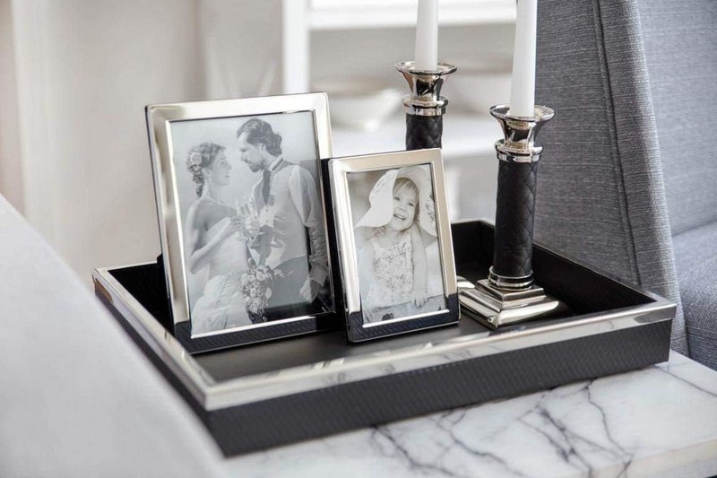 EDZARD Salerno photo frame for photos (DIN A4 - 21 x 29.7 cm), elegant silver-plated, tarnish-proof, 2 hangers