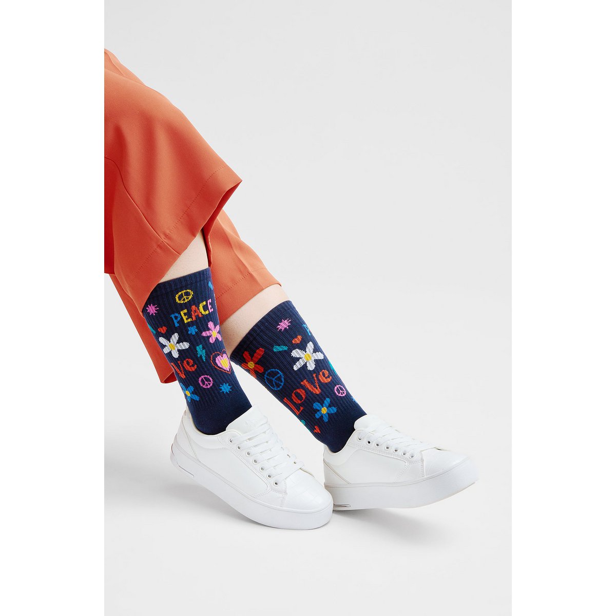 Organic socks hippie - blue tennis socks with Love & Peace pattern
