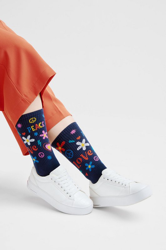Biologische sokken hippie - blauwe tennissokken met Love & Peace patroon