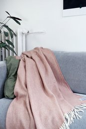 Uldtæppe / kæletæppe sildebensrosensten