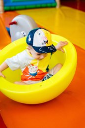 koaa – George Wutz "Playground" – Polo Cap multiplo Taglia: 1-3 anni