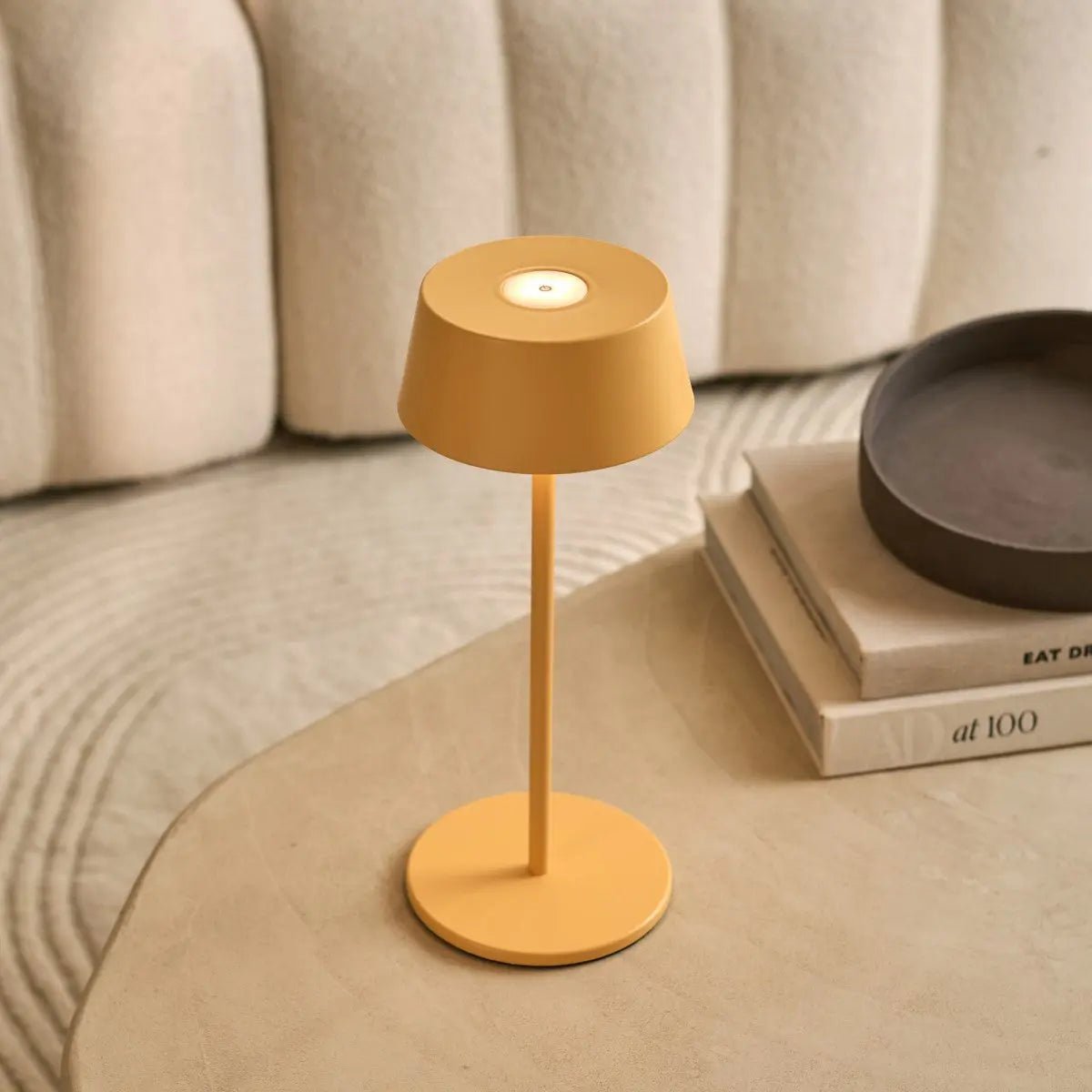 Lampada da tavolo ricaricabile Hugo Giallo Ambra