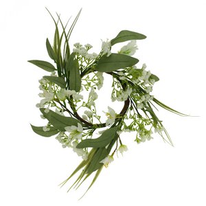 Wreath with gypsophila and white flowers