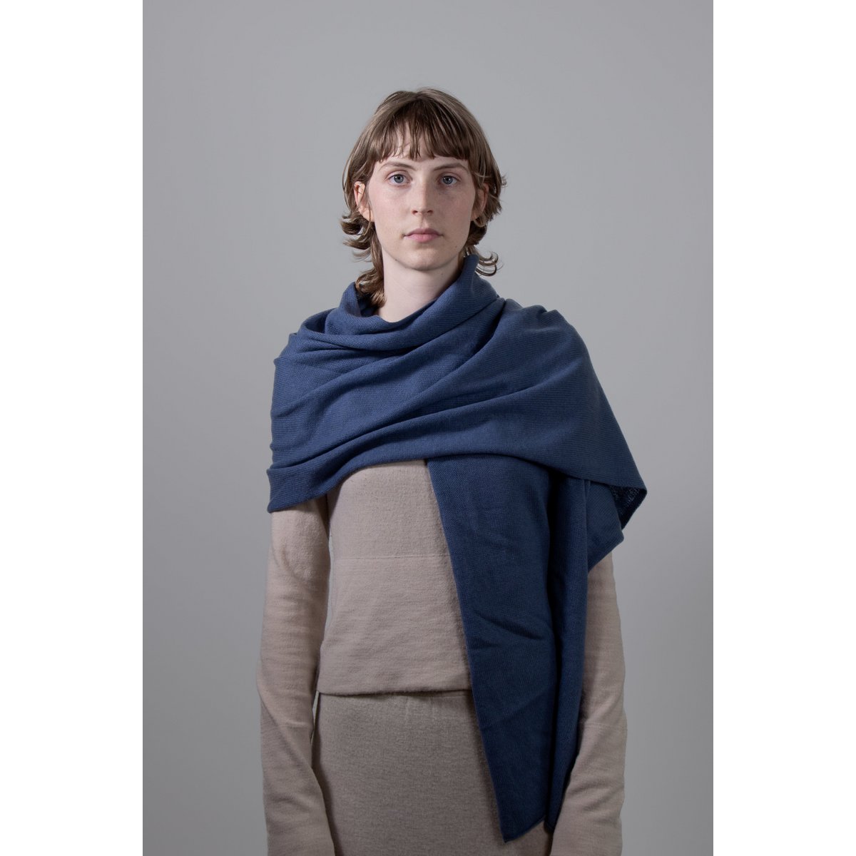 LUŹNY KRAWĘDŹ - Dzianinowy szalik ze 100% czystego kaszmiru, 60*180 cm
