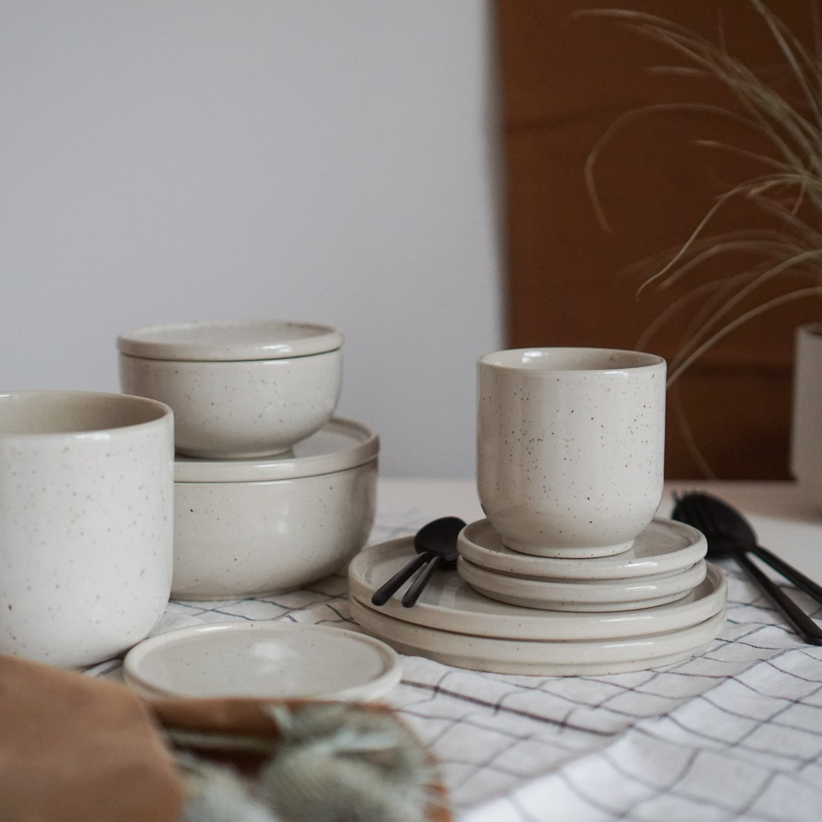 Bowl 16 cm Hollyhock - sand & speckles - 600 ml