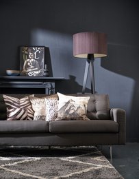 Beige cushion cover with a geometric pattern, measuring 46x46 cm, suitable for use as a decorative pillow or accent piece.