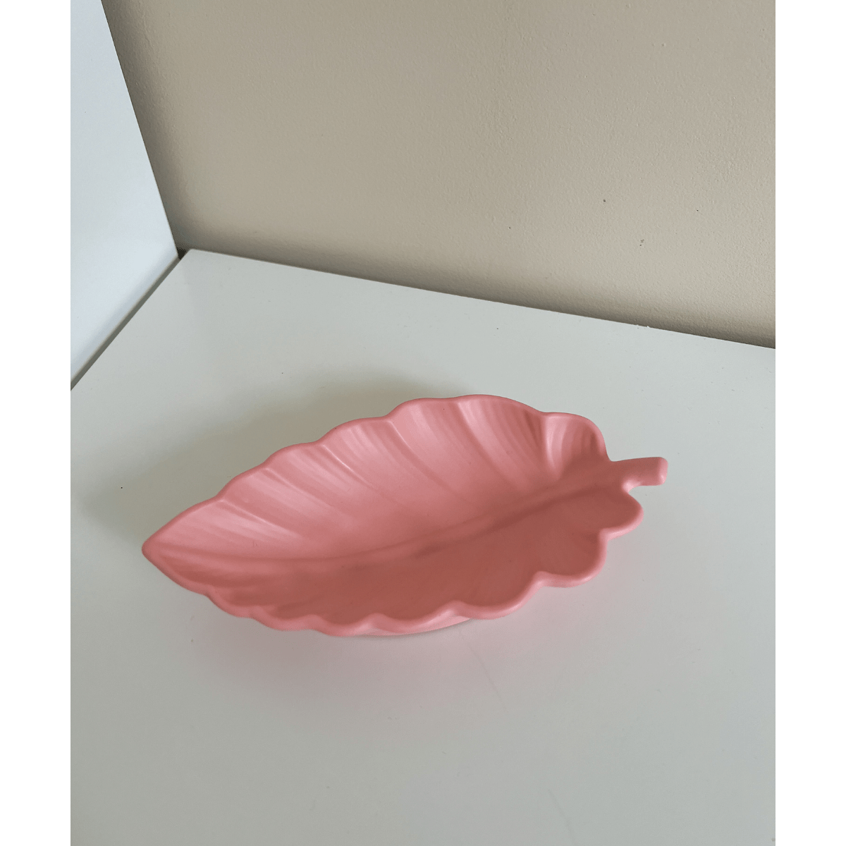 Leaf Dish Pink