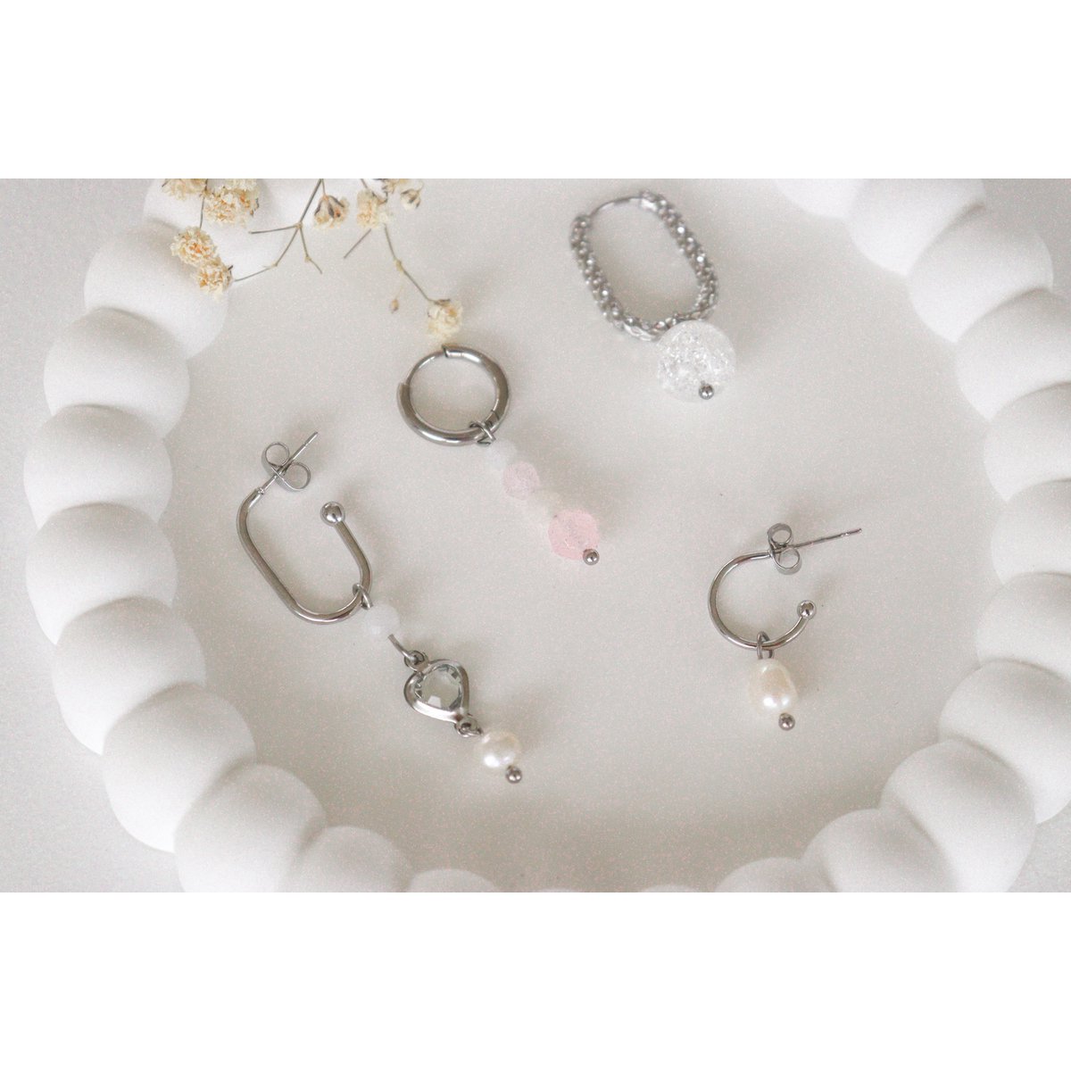 Pendientes de corazón de cristal, piedra lunar y perlas - plata