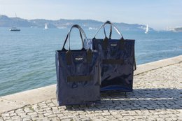 Hulkenbag medium midnat blå med bygget cover
