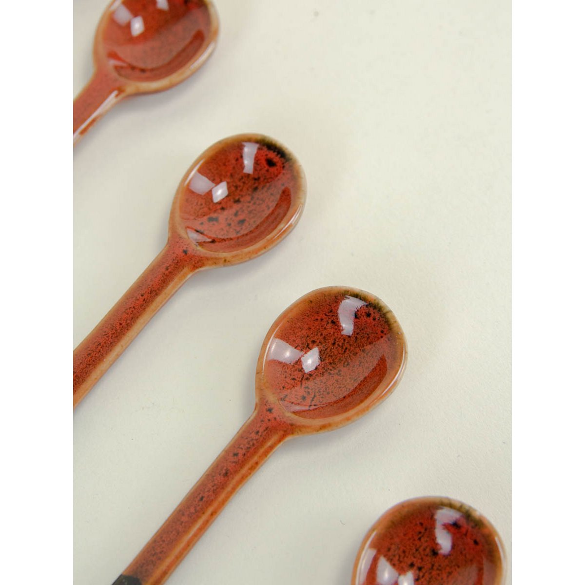 Set van 6 Laterite lepels van Hoa Bien