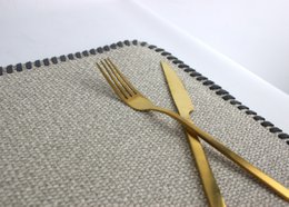 Tischset 4er Set Gewebe hellgrau mit Umrandung Lederband
