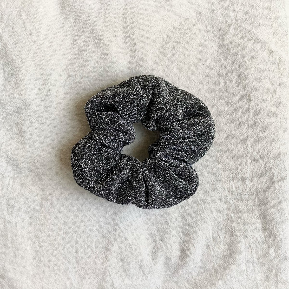 Scrunchie Plata brillante