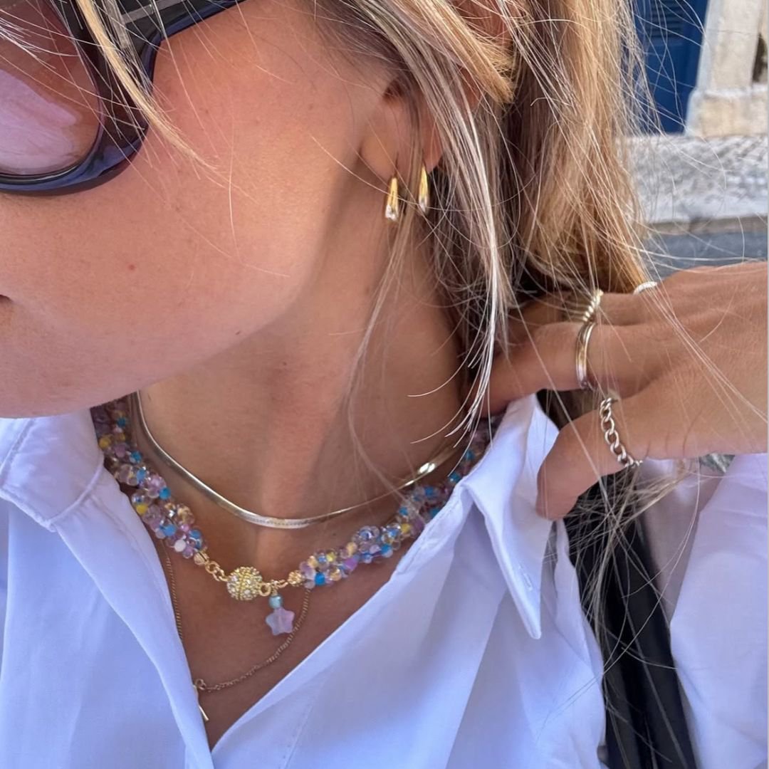 Czech crystal beaded necklace with gold plated magnetic closuere, must-have necklace
