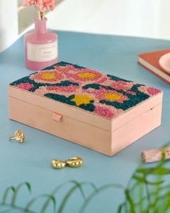 Sieradendoos met kralen en bloemen - 9x6x2,5 inch