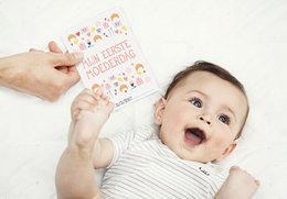 Milestone® Special Moments Photo Booklet - Baby's eerste feestdagen