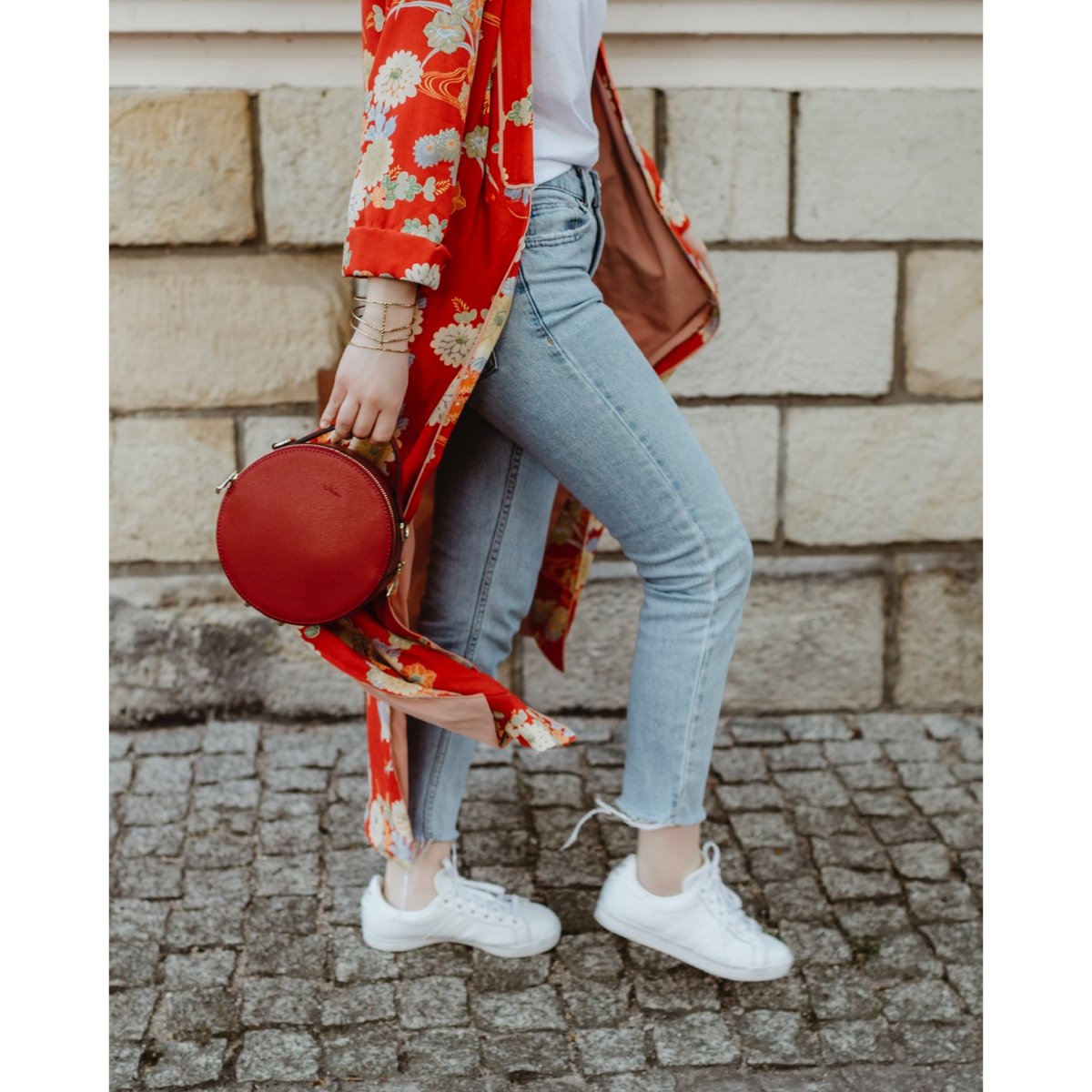Round shoulder bag `` MADEIRA ''
