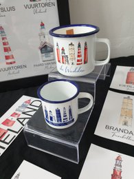 WADDEN FYRTAUSE LYS I EN KOP