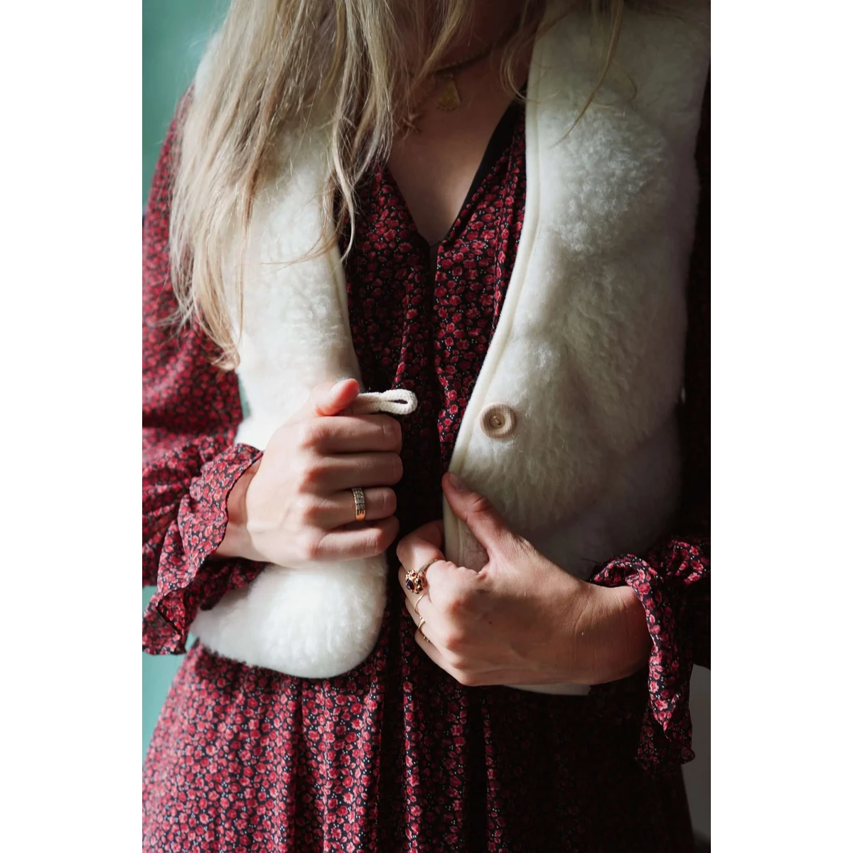 Wool Vest - Flat White Bubble Shorty
