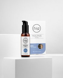 Sneaker cleaning concentrate with shoe brush, suitable for cleaning agents.