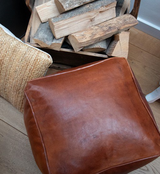 Lederhocker – honigbraun (quadratisch – XL) – gefüllt geliefert