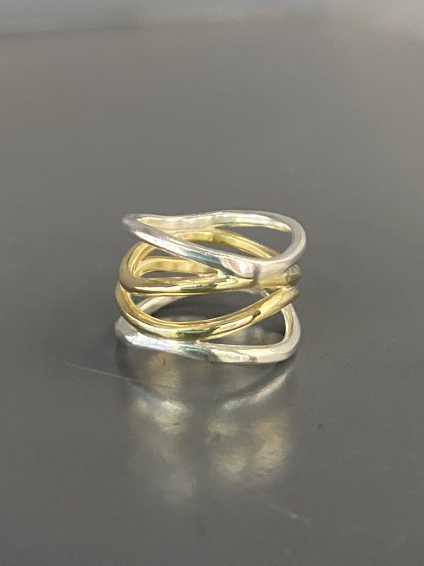 Wave ring in silver and brass