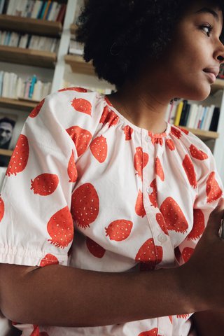 Pyjama van biologisch katoen - Roze aardbei