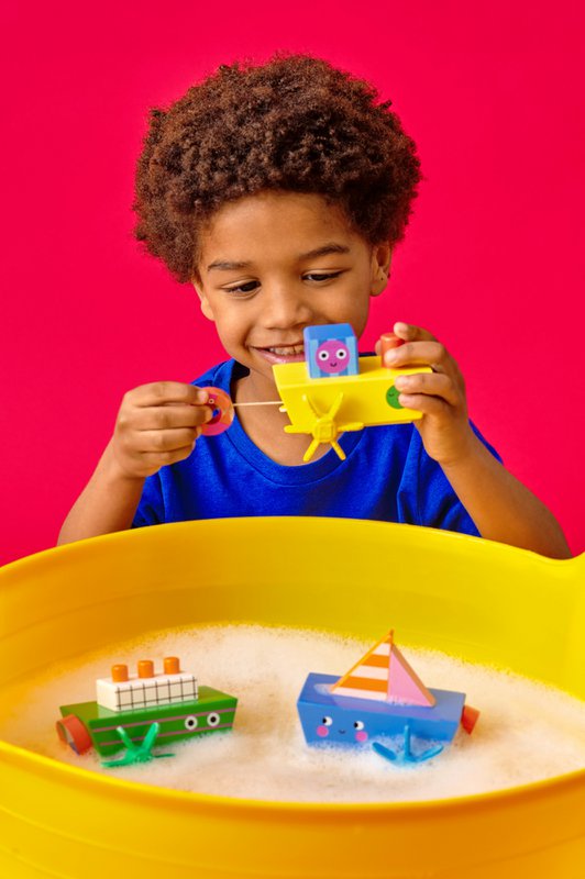 Kidoki Wind-up Boat
