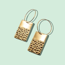 RECTANGULAR HOOP – Gold Geometric Circles