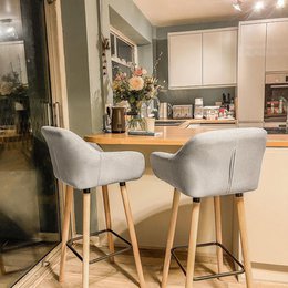 Set of 2 bar stools, including footrest, solid wood, 55 cm x 48 cm x 100 cm, beige