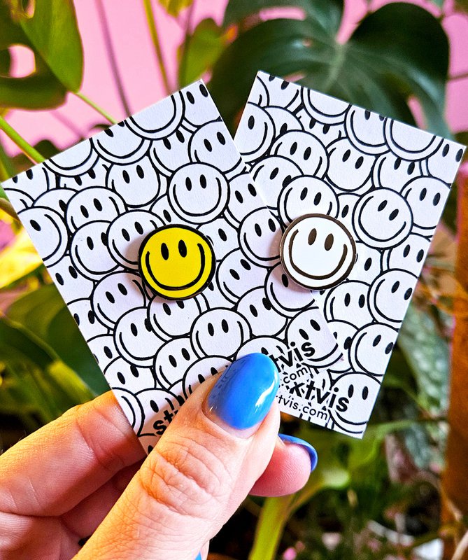 Pin Smiley Gul