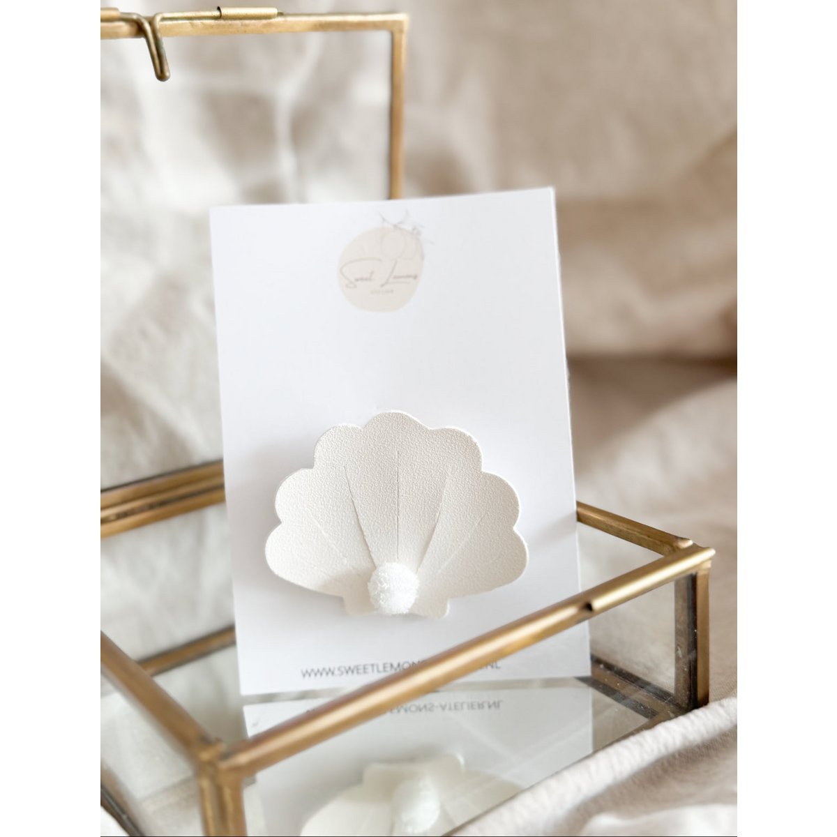 Hairclip - Shell