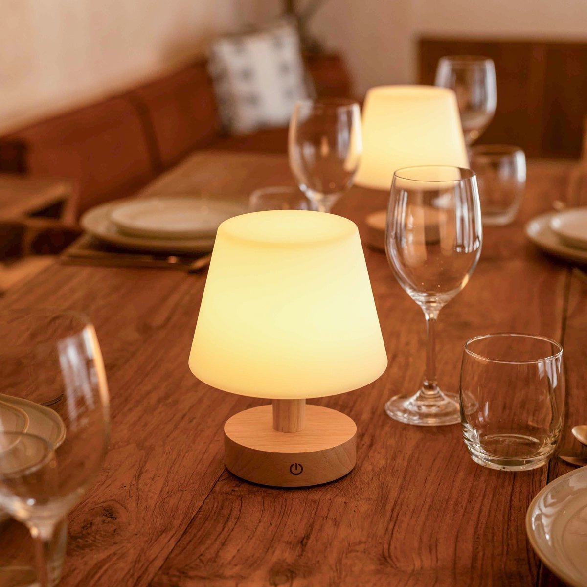 Lampe de table rechargeable en bois marron clair Teddy