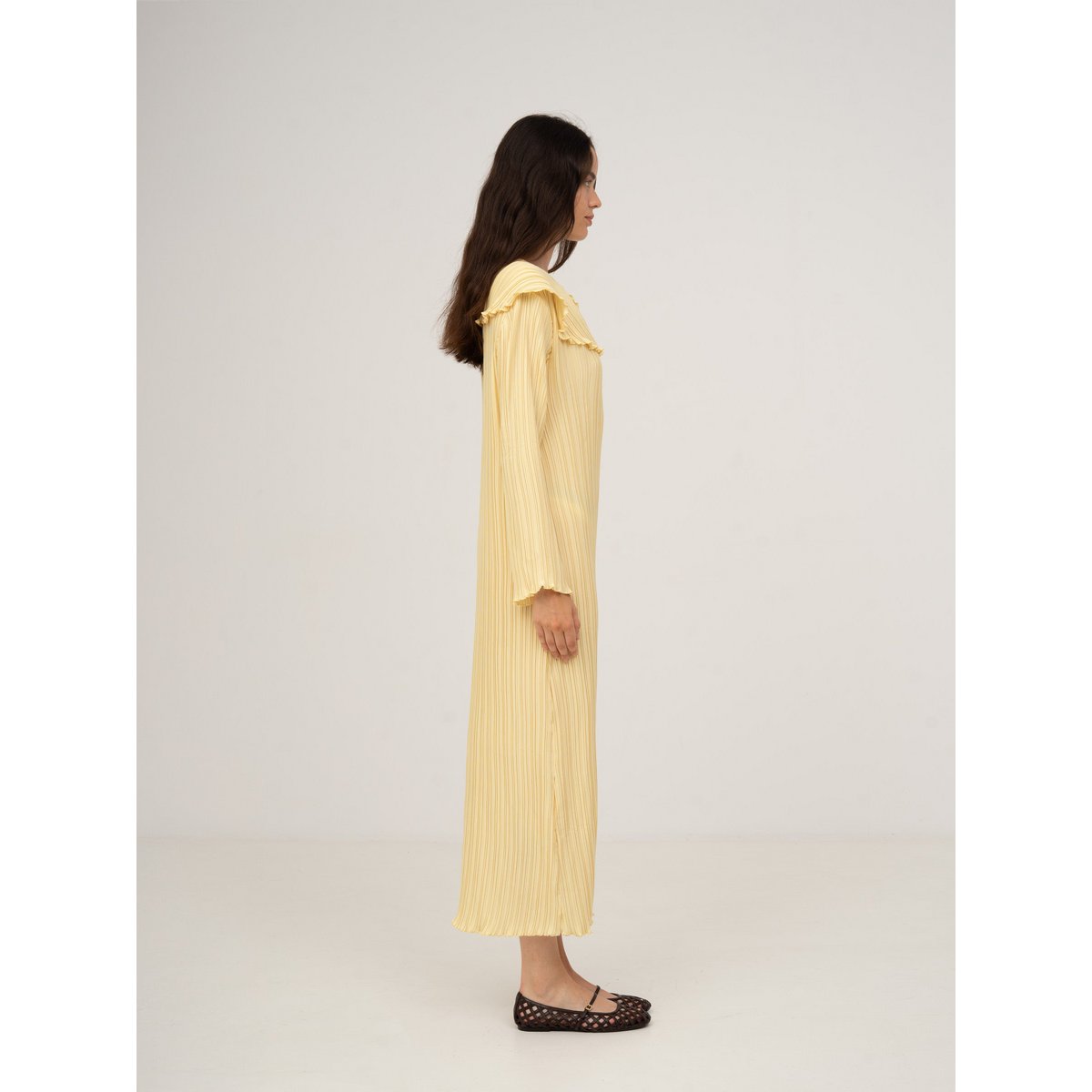 Langes gelbes Faltenkleid von Beurre