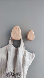 Vægkrog DROP | sort, hvid, træ
