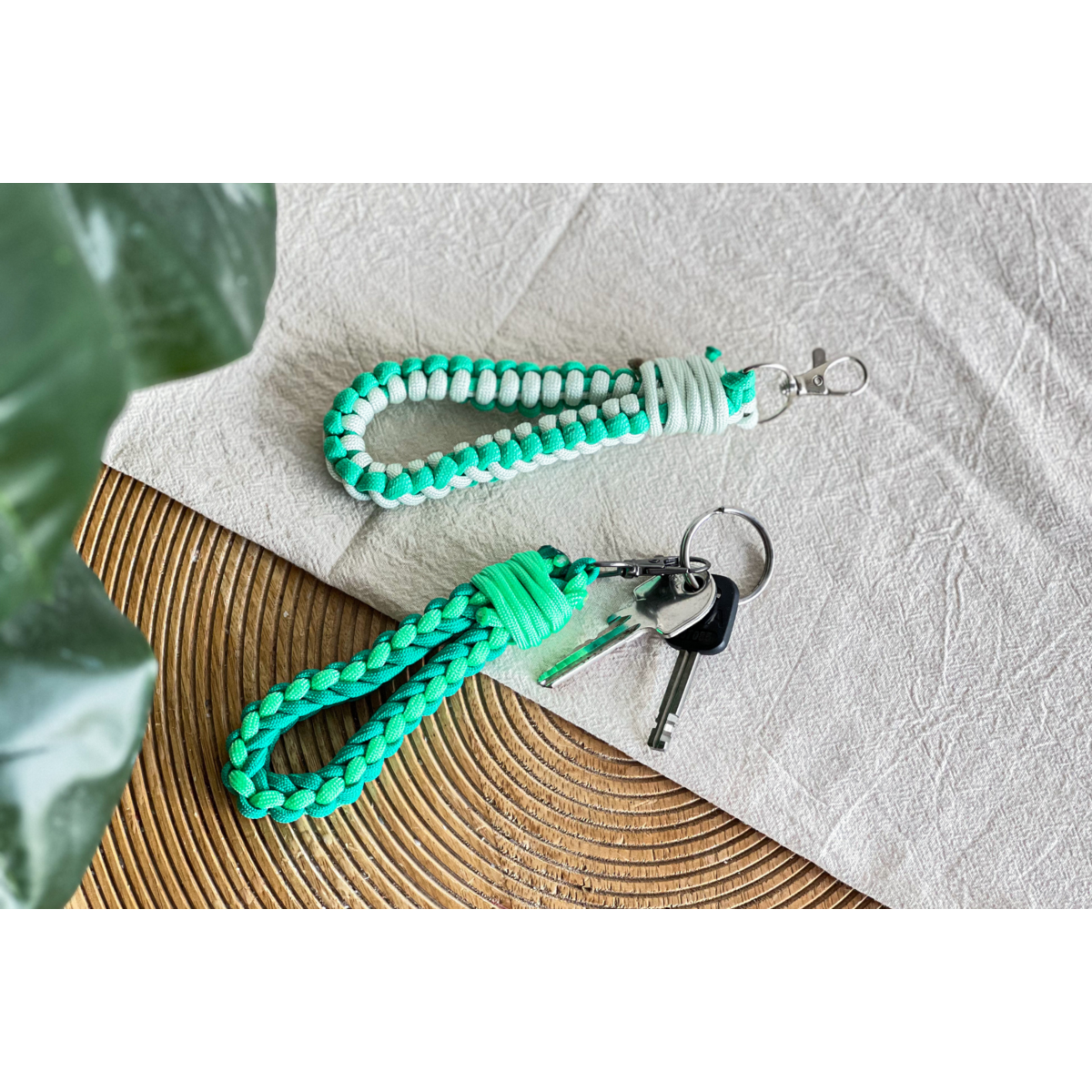 DIY pakket Macramé sleutelhanger (2 stuks)