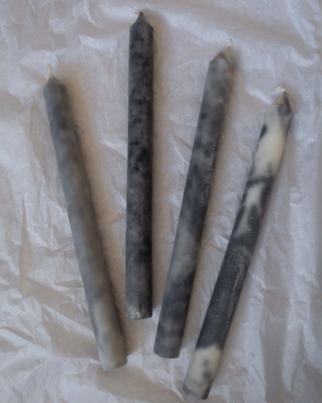 Candela conica in marmo