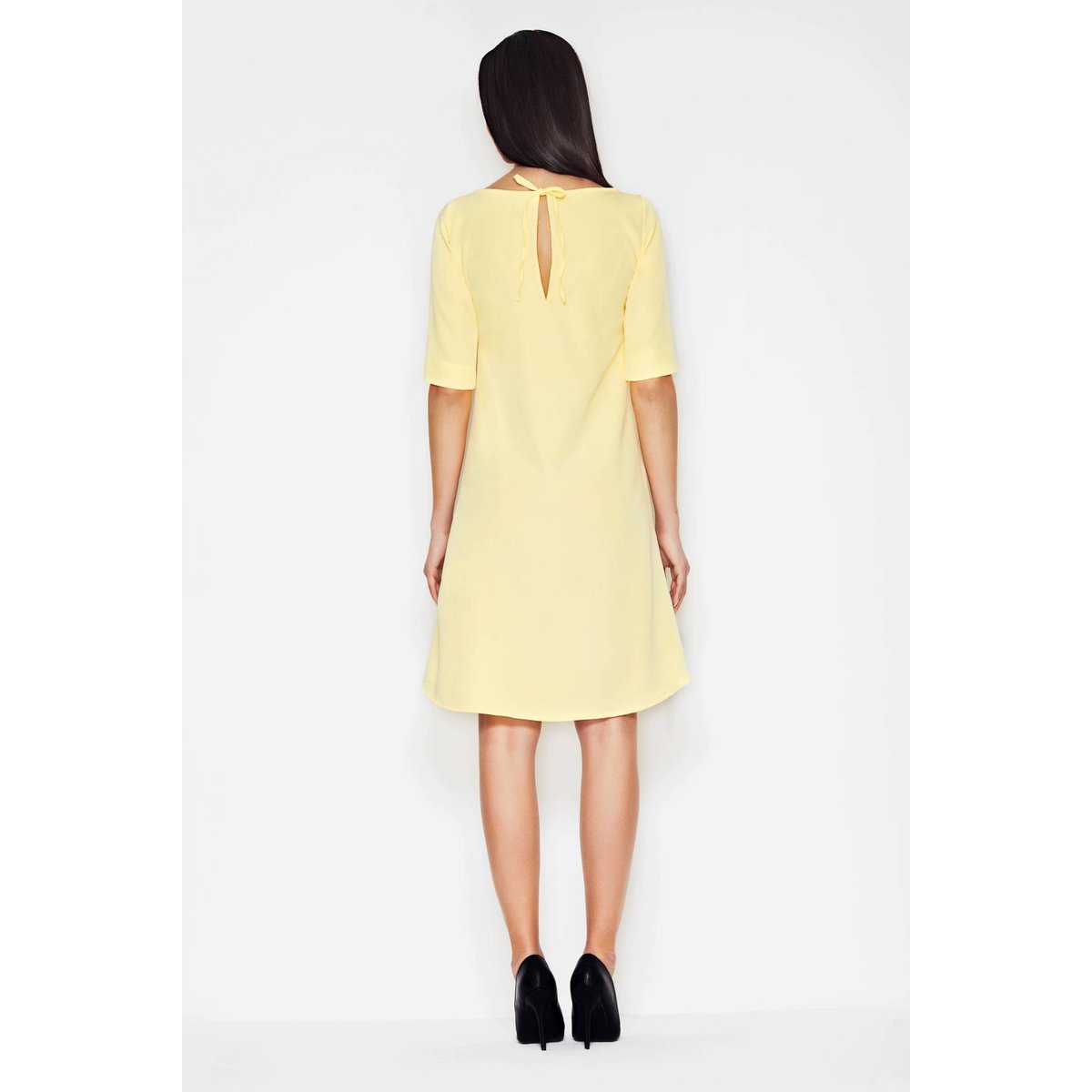 Asymmetrische trapezejurk met korte mouwen, geel