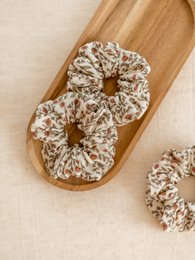 Wide Scrunchie / olive + terracotta petals