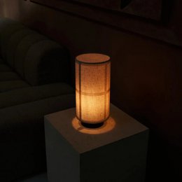 Sakura Dunkelbraune Tischlampe | Leinenmix-Schatten und stilvolle Beleuchtung