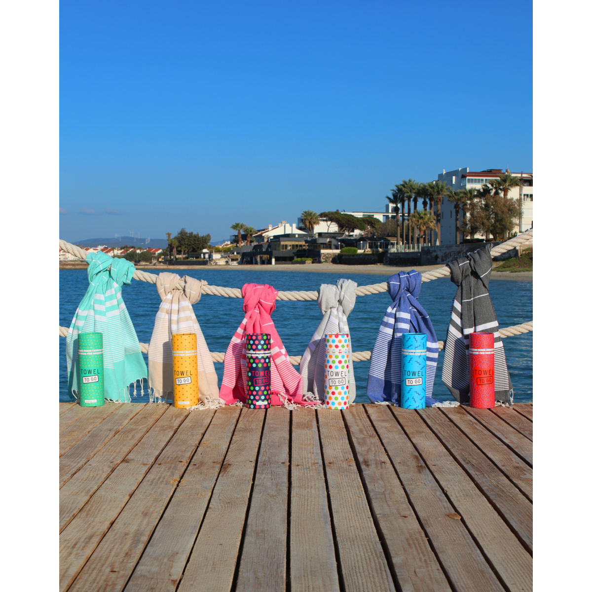 HANDDOEK TO GO MALIBU Katoenen strandlaken 180x100 cm | Lichtgewicht | Roze | met geschenkdoos