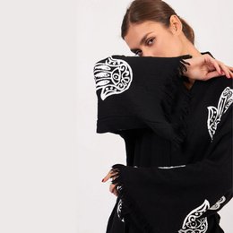 Albornoz tipo kimono largo Hamsa-Negro