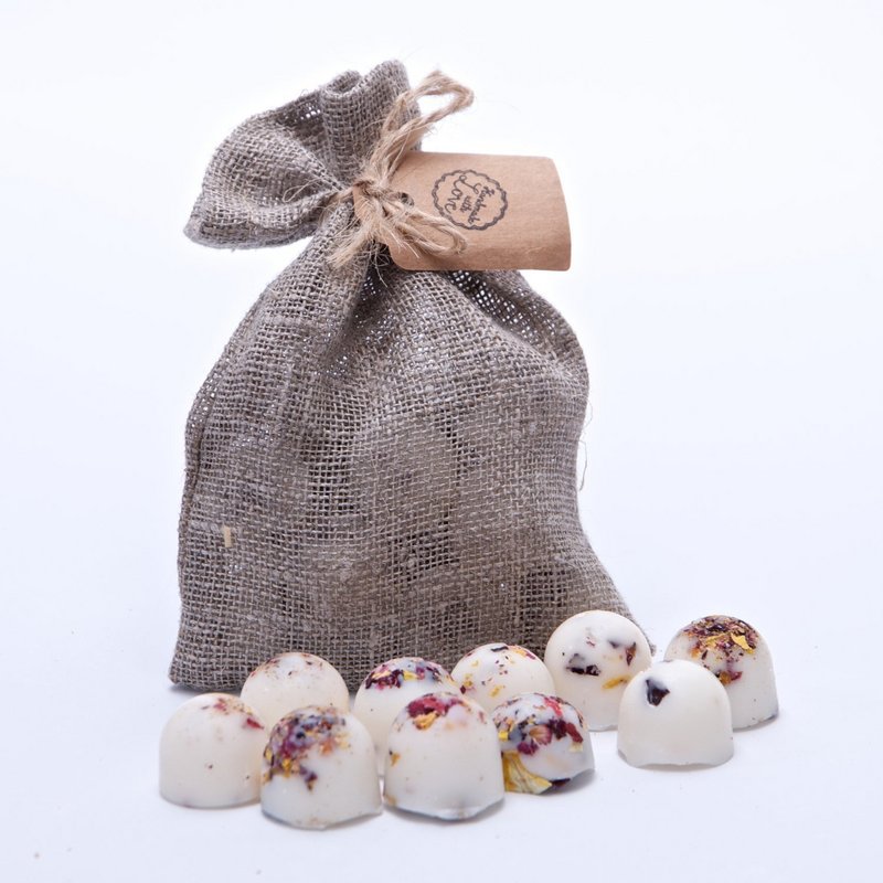 Scented Natural Wax Melts in Linen  - Champagne & Roses