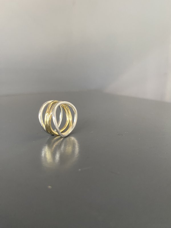 Wave ring in silver and brass